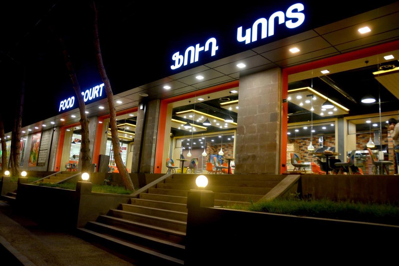 Lider Complex Hotel Vaykʼ